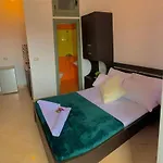 O-cyaneaalb Lägenhet Vlorë