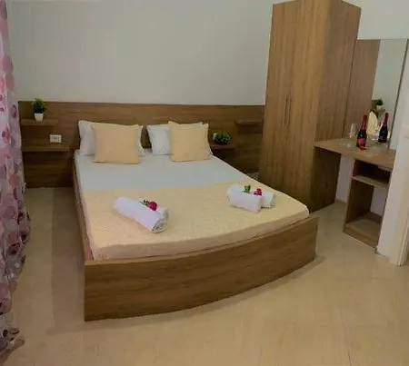 Apartment O-cyaneaalb Vlore