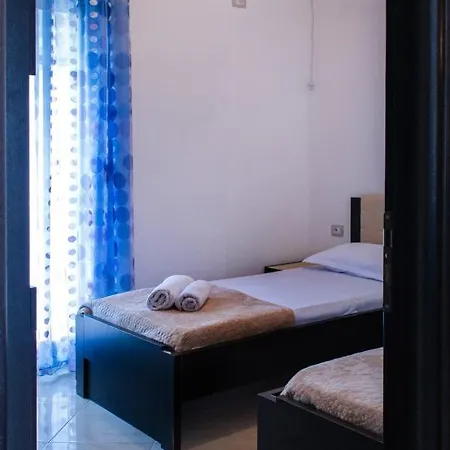 Apartment O-cyaneaalb