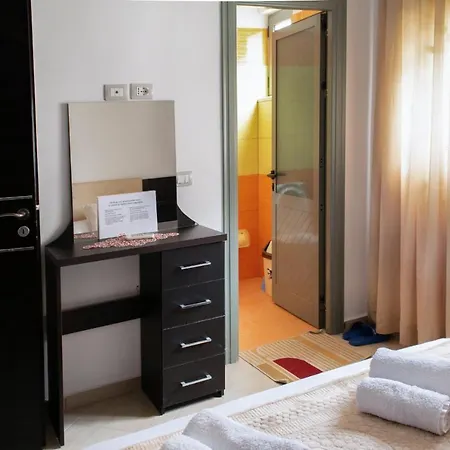 O-cyaneaalb Apartment *