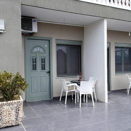 O-cyaneaalb * Vlorë